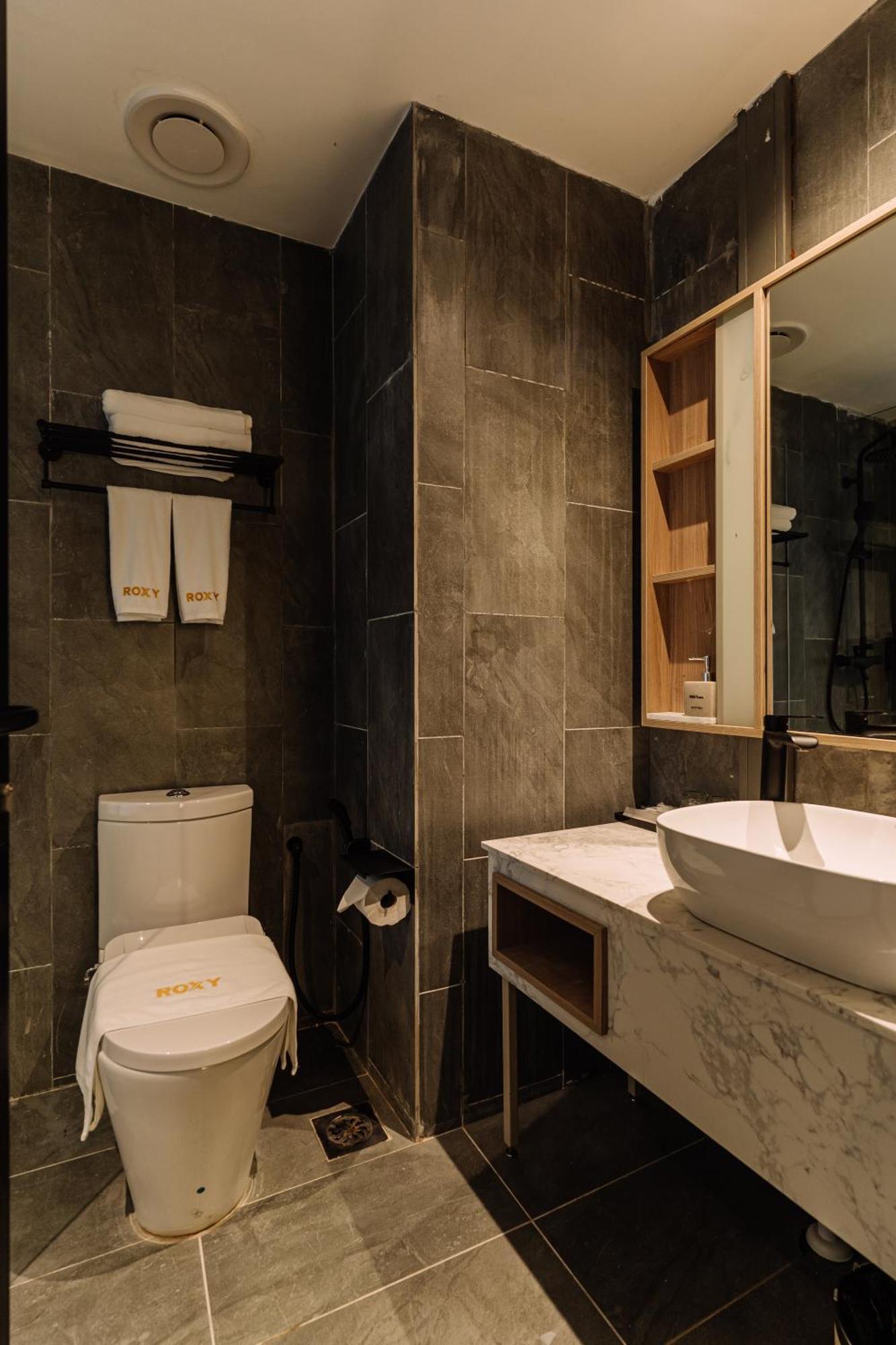 Impiana By Roxy Hotel Kuching Zewnętrze zdjęcie